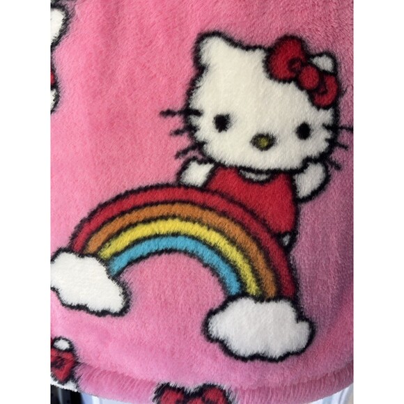 Hello Kitty Rainbows Bows Faux Fur Plush Pink Throw Blanket NWT - Picture 3 of 5